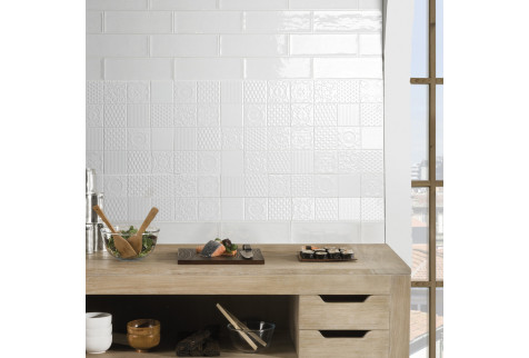Плитка облицовочная Monopole Esencia blanco brillo 300x100x8 мм (34 шт.=1,02 кв.м)